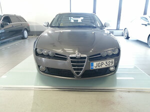 Alfa Romeo 159 2.4 JTDm Sportwagon 5d 200hv, vm. 2006, 272 tkm (3 / 24)